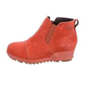 SOREL Size 6 Evie Pull On Suede Leather Waterproof Orange Red Women’s Boots NWOT